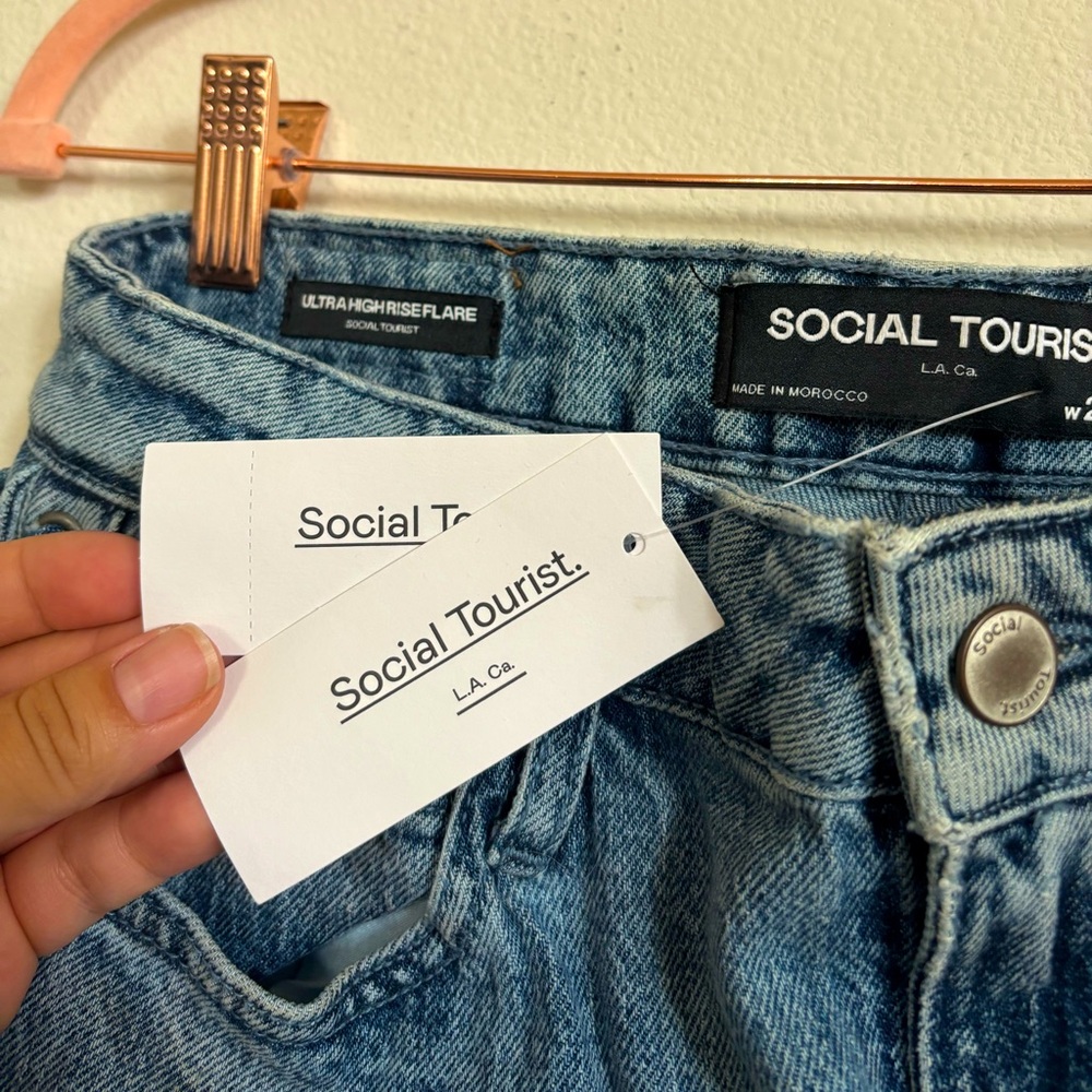 Hollister Co. Social Tourist Ultra High Rise Flare Jeans